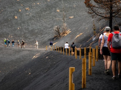 La Palma odzyskuje turystów 4 lata po erupcji Tajogaite