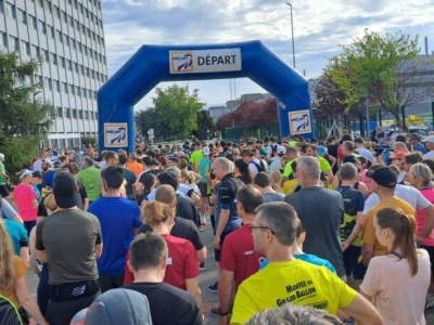 W tygodniu powstają tu Peugeot 3008 i 5008 a w niedzielę w fabryce odbył się bieg na 10 kilometrów!