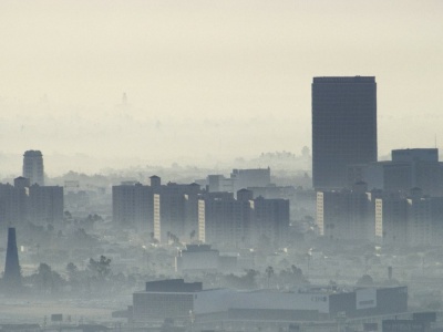 Ograniczenie smogu mogłoby uratować tysiące osób. Co stoi na przeszkodzie?
