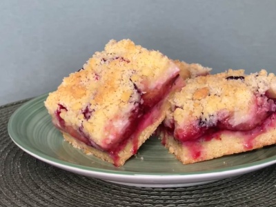 Śliwkowiec sypany wciąga na dobre. Łatwe przygotowanie, pyszny efekt