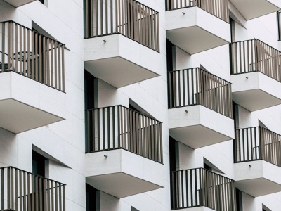 „Rzeczpospolita”: ceny mieszkań szybują w górę. Nie zanosi się, by bańka miała pęknąć