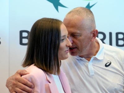 Zaskoczyła. Słowa Świątek o ojcu niosą się po świecie