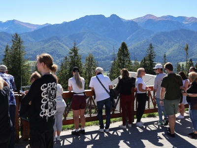 Szturm turystów na Tatry. Na szlakach gigantyczne korki. 
