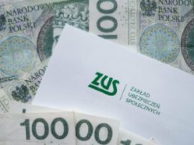 PILNE dla emerytów. Złóż ten wniosek w ZUS, a dostaniesz nawet 400 zł więcej