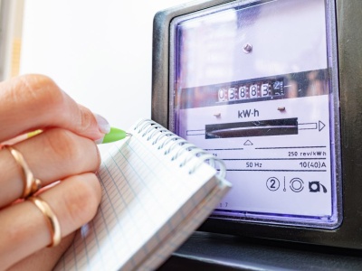 Taniej niż benzyna? Raport ujawnia, ile naprawdę płacisz za 100 km elektrykiem