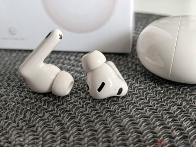 Recenzja HUAWEI FreeBuds 7i: Czy nowe słuchawki są warte swojej ceny?