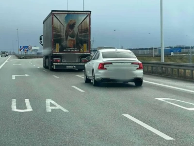 Budzący kontrowersje 