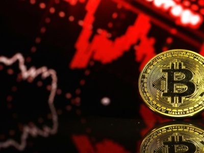 Kryptowaluty tanieją. Powodem największa likwidacja „byczych” pozycji od prawie 6 miesięcy
