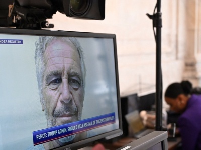 Więzień 76318-054. Epstein twierdził, że próbowano go zabić