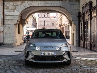 Alpine na Salonie Samochodowym w Lyonie w dn. 24-28 września