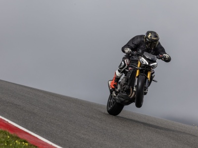 Triumph Speed Triple 1200 RS. W punkt