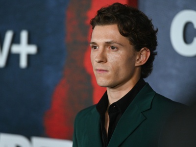 Uwielbiany aktor miał wypadek! Karetka zabrała 29-latka z planu prosto do szpitala