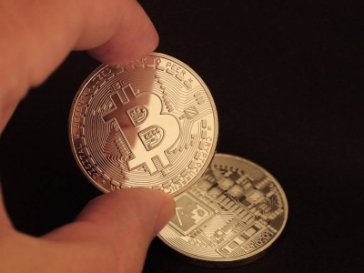 Sprzedałeś akcje, udziały lub kryptowaluty? Sprawdź, jak rozliczyć się z fiskusem