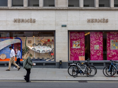 Kto ma prawo kupować luksusowe torebki Hermèsa? Sąd podjął decyzję