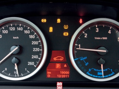 Przy jakiej prędkości samochód ma najniższe zużycie paliwa? Padła konkretna wartość