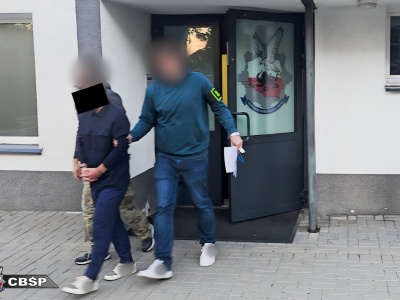 CBŚP rozbiło międzynarodowy gang handlujący luksusowymi autami. 600 samochodów trafiło do Rosji i Białorusi mimo sankcji