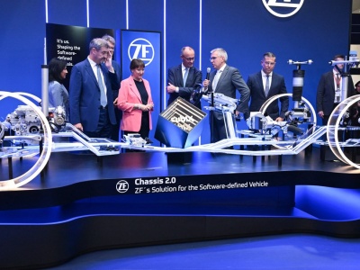 ZF ostrzega przed zakazem rejestracji aut spalinowych. Wywoła burzę na rynku