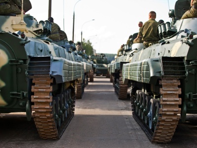 Nowy wyścig zbrojeń w Europie uderzy w klimat. Widmo rekordowych emisji