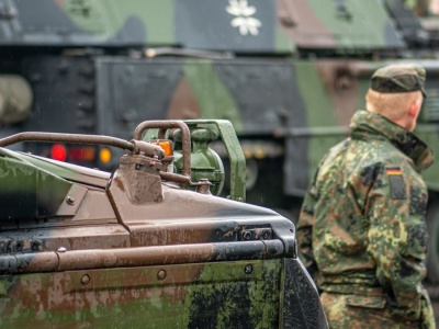 Paraliż w Hamburgu: Bundeswehra wprowadza blokady. Setki żołnierzy i pojazdów na ulicach