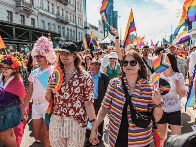 Żeby życie miało smaczek… nie zadawaj tych głupich pytań osobom bi