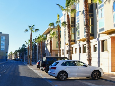 Polak zapłacił 2 tys. za wypożyczenie auta w Hiszpanii. 