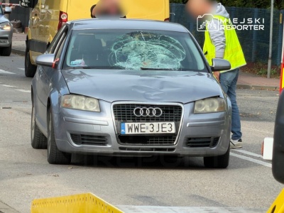 Tragiczny wypadek na przejściu dla pieszych. 20-latek w Audi potrącił 80-latkę. Seniorka zginęła na miejscu