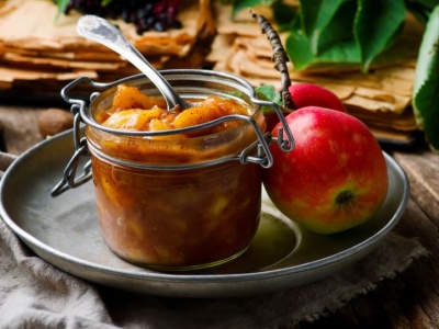 ​Tak zrobisz najlepsze jabłka w słoiku. Na szarlotkę na cały rok