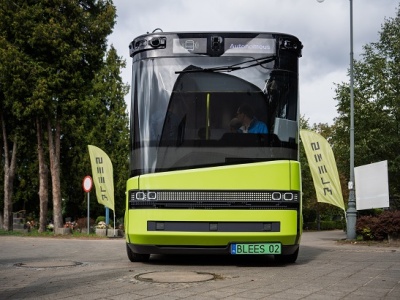 Minibus bez kierowcy będzie woził mieszkańców po Cmentarzu Osobowickim.