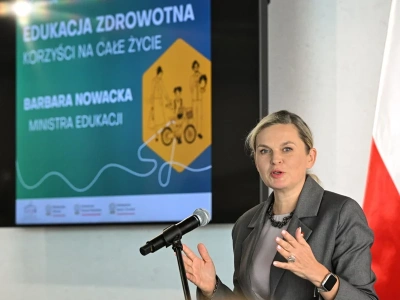 Burza wokół edukacji zdrowotnej. Nowacka: Mamy przedmiot na miarę XXI wieku