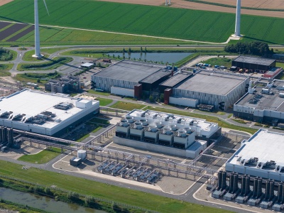 100 mld dol. i moc jak z 10 elektrowni jądrowych. Centra danych większe niż kiedykolwiek