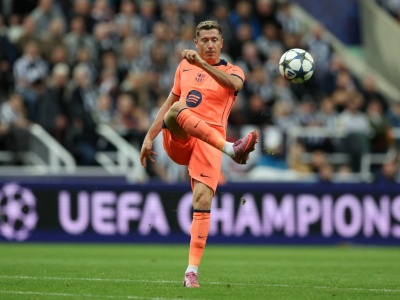 Hiszpanie zmieszali Lewandowskiego z błotem. 