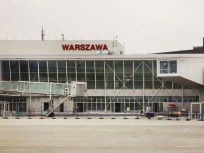 Koszmar na Lotnisku Chopina w Warszawie! Pasażerowie uziemieni od 14 godzin