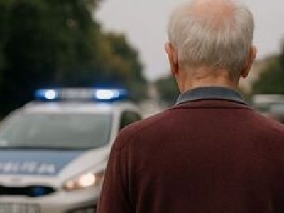 Dzięki reakcji kierowcy odnaleziono zagubionego 73-latka w Lubartowie