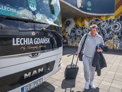 Skandal po Derbach Pomorza. Wandale zniszczyli autokar Lechii