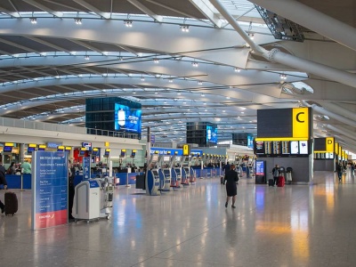 Cyberatak na europejskie lotniska. Brytyjskie służby poinformowały o zatrzymaniu