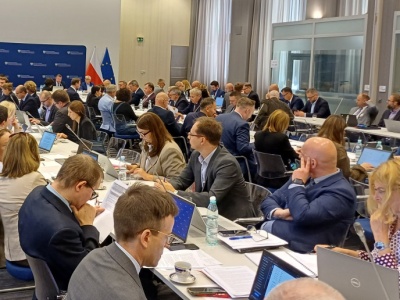 Samorządy dowiedzą się, ile będą miały pieniędzy w 2026 r. Te liczby zdecydują o przyszłości