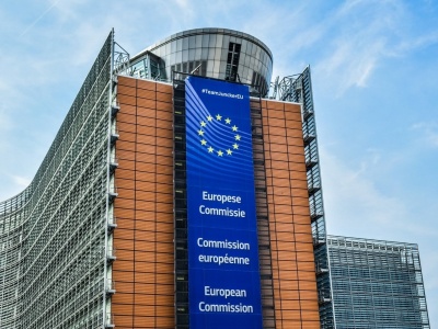 Unia Europejska oceni Apple, Google i Microsoft. O co chodzi?