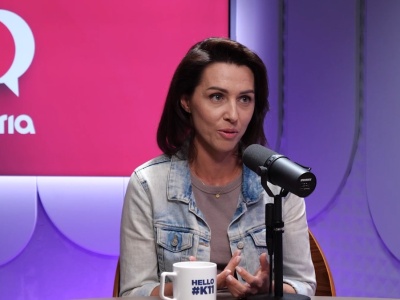 Odgraca ludziom mieszkania. 