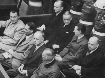 Procesy norymberskie – rozliczenie nazistowskich zbrodni i początek prawa międzynarodowego