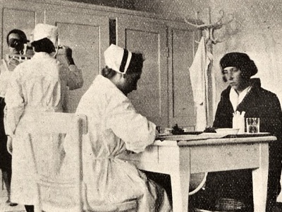 Jak należy traktować pacjentów? Porady dla polskich pielęgniarek sprzed niemal 100 lat