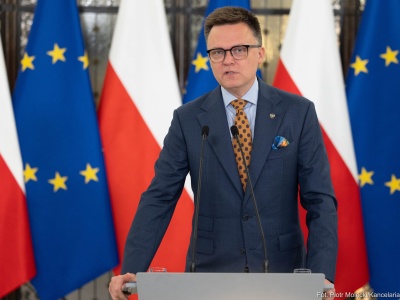 Hołownia znika z polityki. Czy to koniec marszałka-gwiazdy?