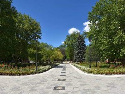 Ojciec znanej aktorki sprzedaje sanatorium w Busku-Zdroju. Zawrotna kwota