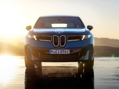 „Silniki spalinowe nigdy nie znikną”. BMW pokazuje swoją strategię