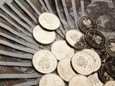 Rząd znów tnie oprocentowanie. Warto teraz kupować obligacje?