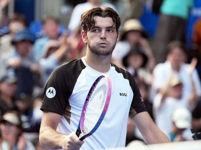 Męczarnie na inaugurację. Tie-break rozstrzygnął mecz piątej rakiety świata