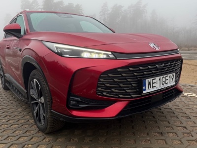 MG HS po roku i 7 tys. km wystawione na sprzedaż. Spadek wartości? W głowach właścicieli raczej iluzja