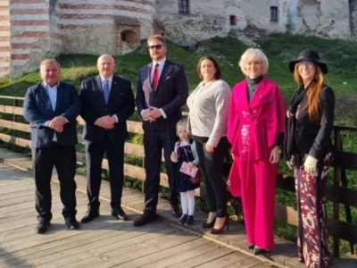 Dyrektor muzeum zrezygnował, a dyrektorka departamentu została „głównym specjalistą”