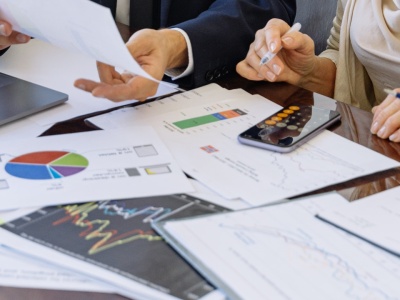 Przegląd informacji ze spółek GPW i NewConnect