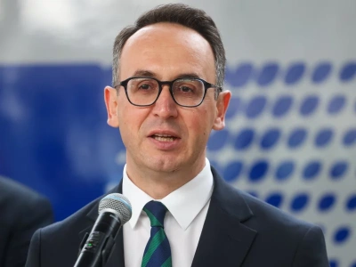 Klimczak uderza w Polskę 2050: Nie będziemy trzymać ich wiecznie za rękę