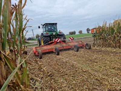 Jak najlepiej odzyskać azot, fosfor i potas z resztek po kukurydzy?